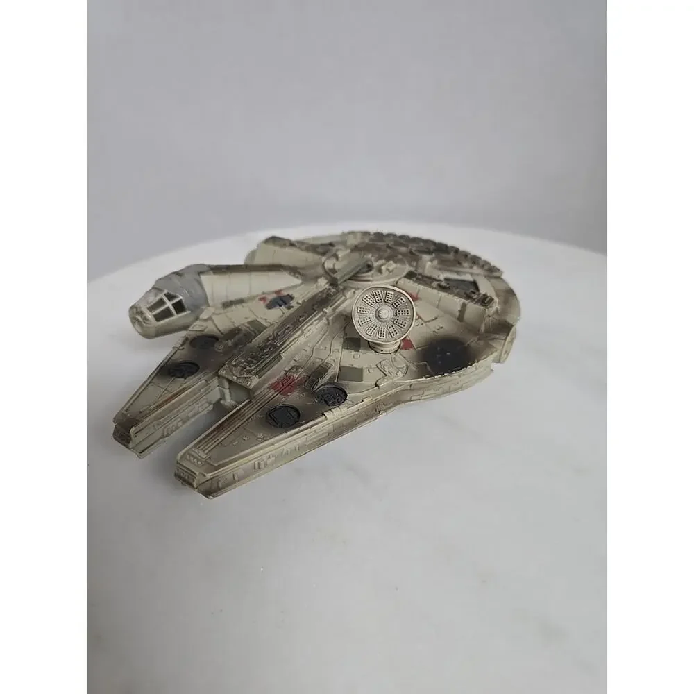 Star Wars Millennium Falcon Battle Damage Hasbro 2002 LFL Micro Machines 7 inch